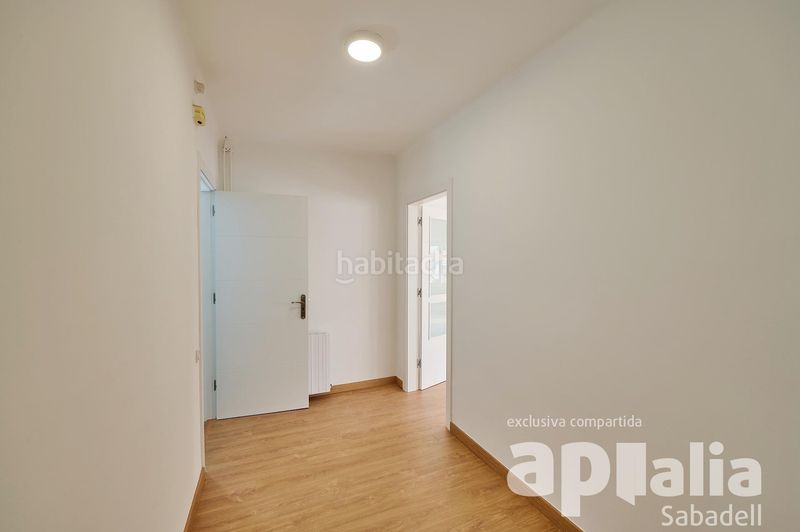 Foto 1cb2a221-bcd0-4da9-934d-8152e46d6f8c. Casa adossada amb aparcament a Sentmenat