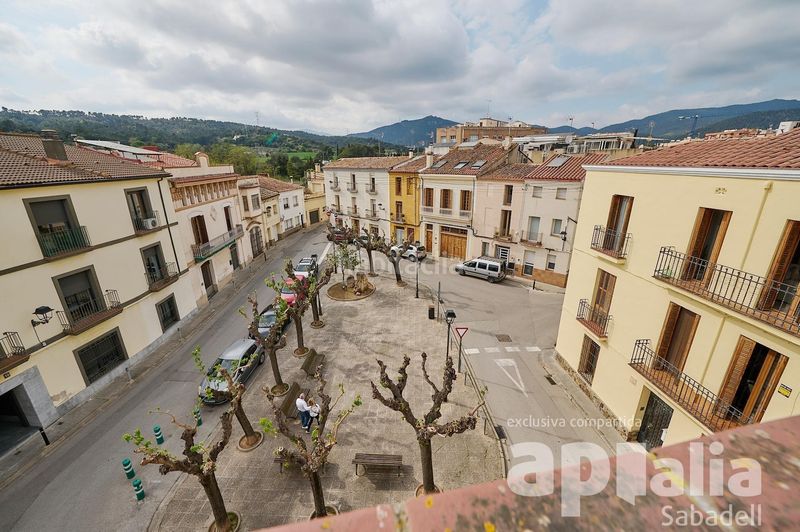 Foto 5a121eb5-b344-43df-884a-37dfcbe55839. Casa adossada amb aparcament a Sentmenat