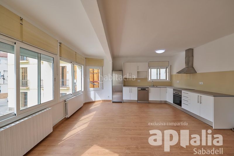 Foto ac88f046-6071-4875-9de8-d33190850f1f. Casa adossada amb aparcament a Sentmenat