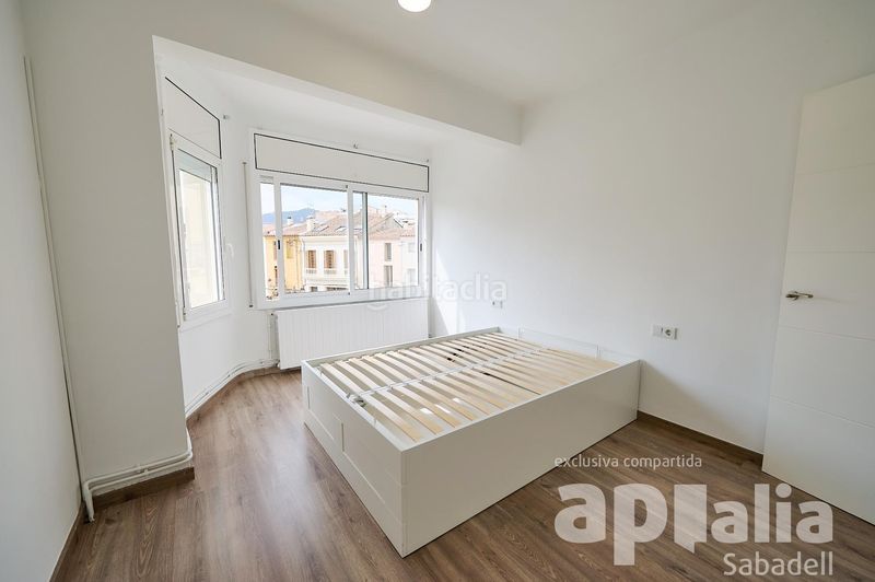 Foto d7bc309a-cb7d-4014-8439-0351cbe64f43. Casa adossada amb aparcament a Sentmenat
