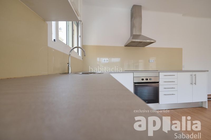 Foto dfa154cc-b0b1-4882-a40c-11a168af7152. Casa adossada amb aparcament a Sentmenat