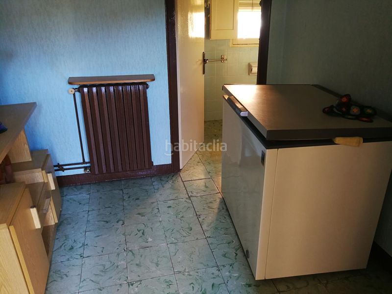 Foto 098fc4e2-24be-45dd-96d5-da840af19462. Casa amb calefacció a Berga