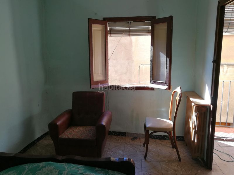 Foto 10d8aa40-eff5-4897-a5ba-3df3014722e6. Casa amb calefacció a Berga