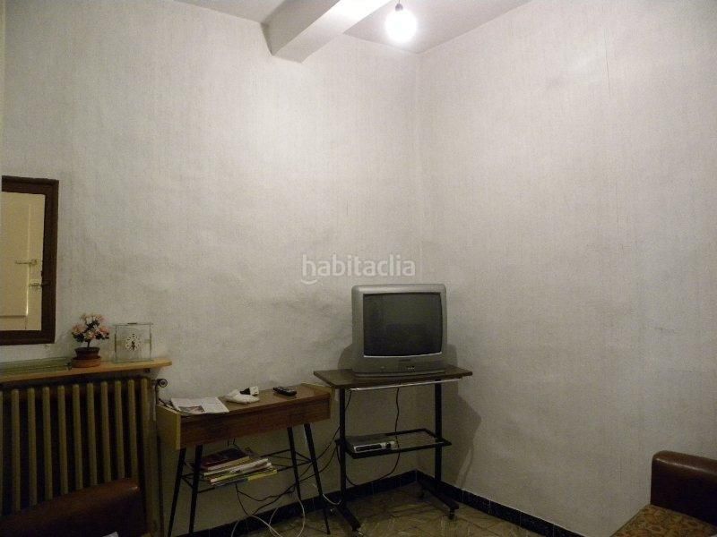 Foto 2f01b746-cfee-408f-a0bc-6a83fd30f306. Casa amb calefacció a Berga