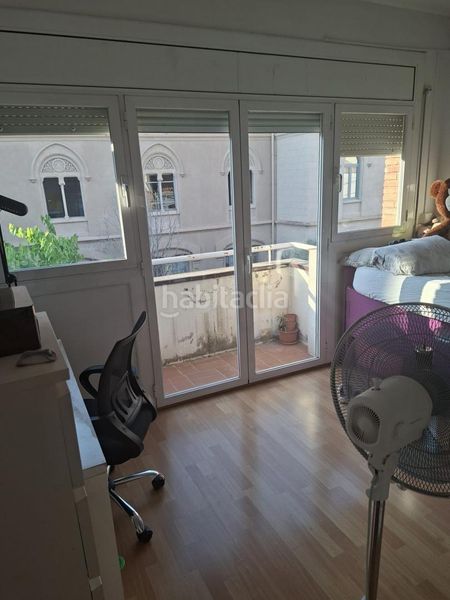 Foto 1b7b9e92-c4e3-4a5b-a4f3-ab2fadbd5c30. Casa adossada amb calefacció aparcament a Centre Sabadell
