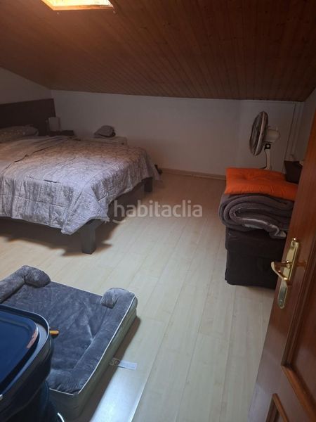 Foto 87cfb969-33f6-4e4d-8ec4-4a2810a3c7d8. Casa adossada amb calefacció aparcament a Centre Sabadell