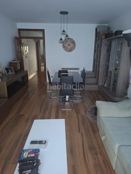 Foto ac7fc47e-2924-40ed-b0c5-24cfba006c60. Casa adossada amb calefacció aparcament a Centre Sabadell