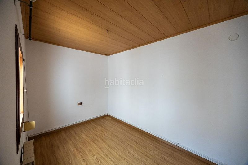 Foto 0cf4e2d7-ea20-4946-9e36-c3ec24844009. Àtic amb calefacció a Creu Alta Sabadell