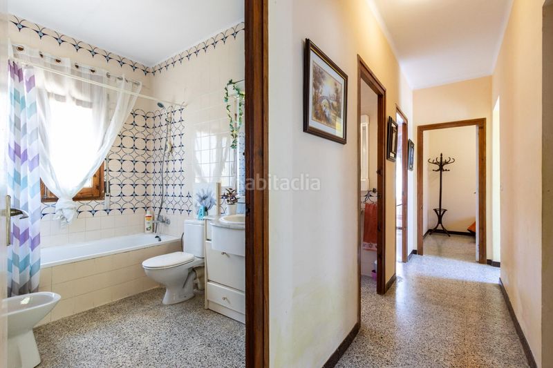 Foto e25722f8-317c-41c7-933d-4d1e514b79c2. Casa amb aparcament a Sentmenat
