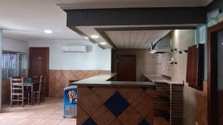 Local Comercial  Calle lorenzo roldán