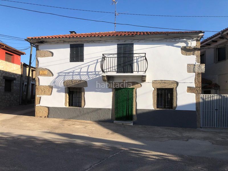 Foto 2d475bcd-651f-4e58-8353-2d31eb85ebcf. Casa amb aparcament a Casillas de Flores