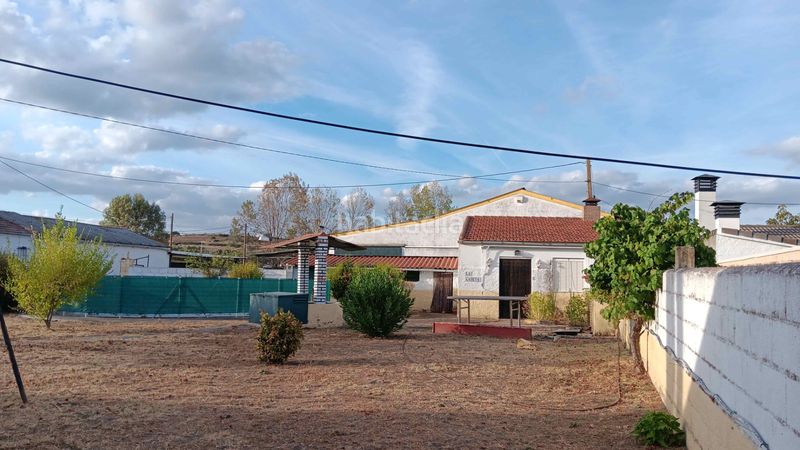 Foto 58508464-3cd0-40e1-8cc8-80579df3d88b. Chalet with fireplace heating parking pool in Ciudad Rodrigo