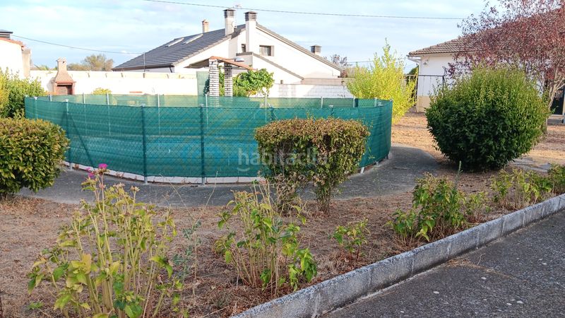 Foto db9201fa-3c5f-4dfc-97b2-acfd970d27ed. Chalet with fireplace heating parking pool in Ciudad Rodrigo
