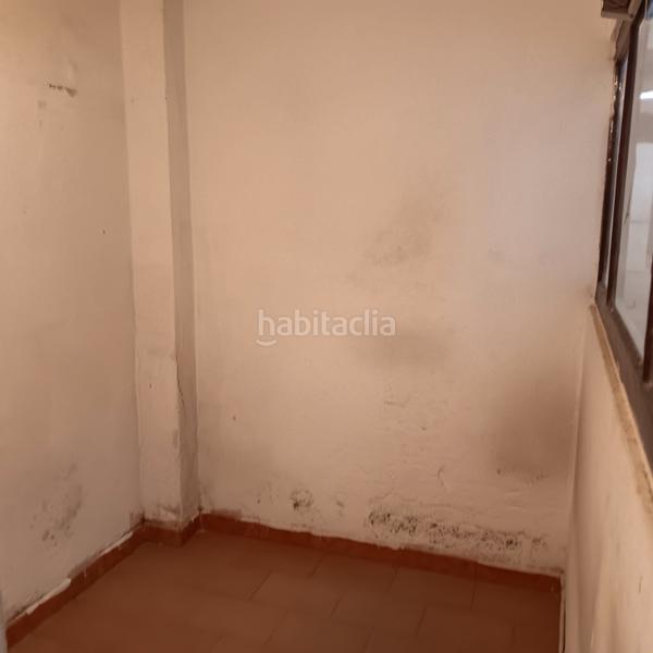 Foto 0f1a9eab-54ee-45e8-bd14-a1d29f9869bc. Alquiler local comercial en calle de toledo 20 en Zaragoza