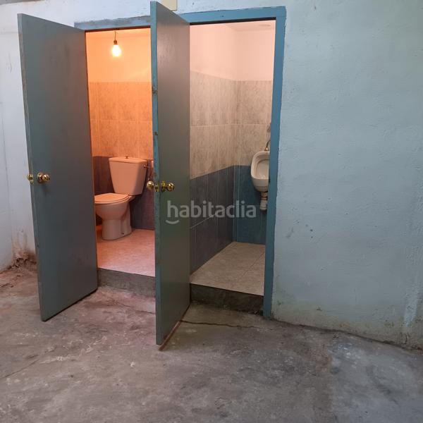 Foto f9bd5d21-080b-449a-a67b-84bd3a0a5f43. Location local commercial dans calle de toledo 20 dans Zaragoza