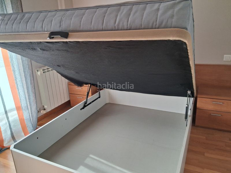 Foto 1ad70b0e-9f60-4f79-95e9-25ec9a816a18. Lloguer àtic amb calefacció aparcament a Las Delicias Zaragoza