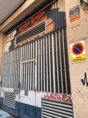 Local Comercial en Calle de berenguer de bardaj 6