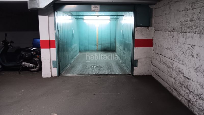 Foto ff1b1d2e-4fed-432a-9afa-119b61fc819f. Parking voiture dans calle del conde de la viñaza 11 dans Zaragoza