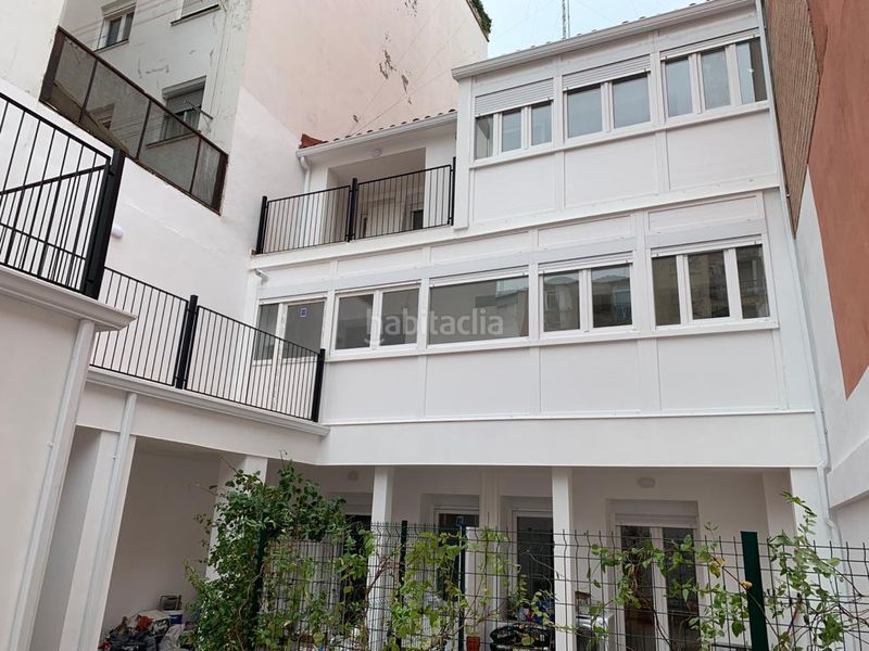 Foto b98b96fb-e544-461d-a5f4-808e11b40667. Edificio en calle de marcelino unceta 36 en Las Delicias Zaragoza