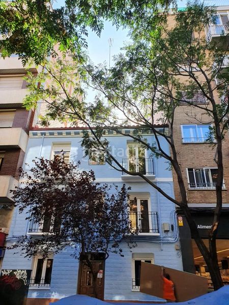 Foto dcbc3b28-7e18-4c5b-9d2a-d90ea1c2edbd. Edificio en calle de marcelino unceta 36 en Las Delicias Zaragoza