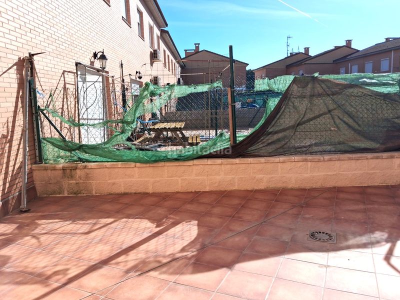 Foto ff1be165-c372-4b7f-bb4c-4f0c4c211b74. Casa adossada amb calefacció aparcament a Osera de Ebro