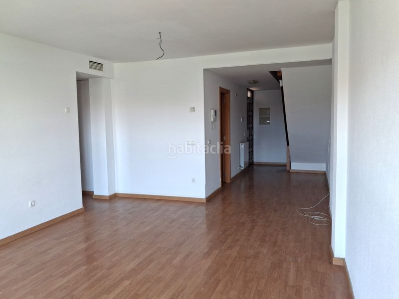 Foto 4891a7c1-b7bd-45d8-9884-8ca340264e5d. Dúplex amb calefacció aparcament a Muela (La)