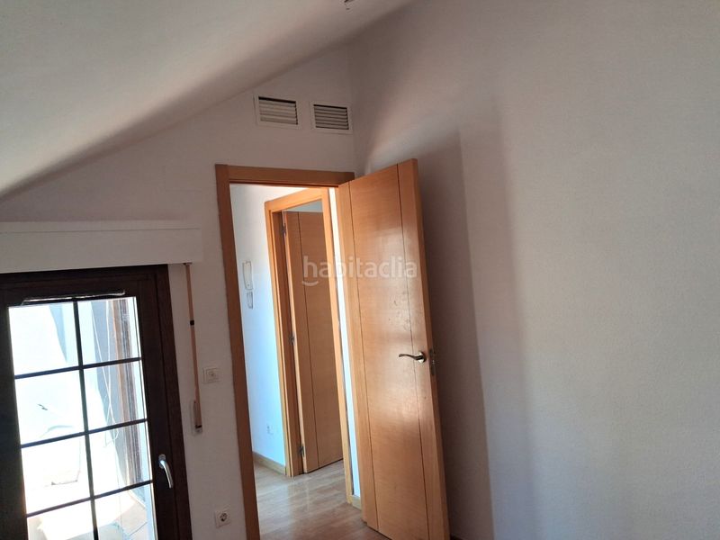 Foto a50be1ae-4dd5-48d6-bce7-d8cf26797b12. Dúplex amb calefacció aparcament a Muela (La)
