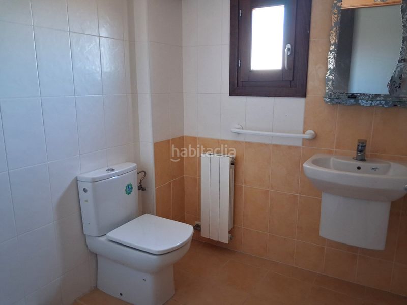 Foto ce80fbce-5586-4049-9005-21ffef5edfc0. Dúplex amb calefacció aparcament a Muela (La)