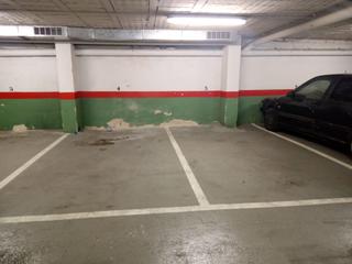 Car parking in Carrer de Joaquim Mir 1