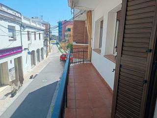 Pis a Carrer major 22. Piso luminoso en el centro y cerca de la playa
