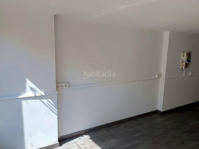 Foto ca6d1fe7-d929-454a-8f2e-3e9e60b97d4f. Geschäftsraum in carrer empar nadal 14 in Nucli Antic Cunit