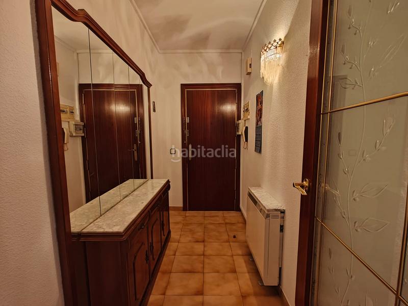 Foto 2ca9fc74-6065-49ac-855f-fc9bfbecafb4. Pis amb xemeneia a Nucli Antic Cunit