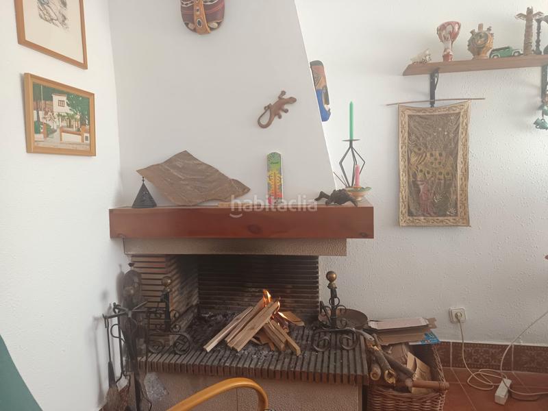 Foto 141d21fe-9dcc-44fd-ba4d-05e440d81fbf. Casa amb xemeneia piscina a costa Cunit - els jardins - els rosers Cunit