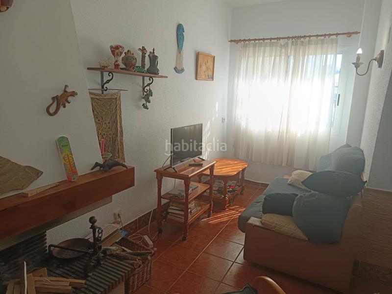 Foto 679b534b-987a-4ce2-bcb4-2097a9d03f0f. Casa amb xemeneia piscina a costa Cunit - els jardins - els rosers Cunit