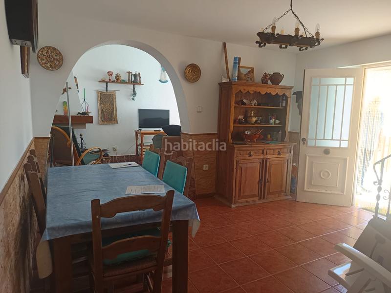 Foto 6e24ccde-4ef6-4774-b94f-e88743d73e37. Casa amb xemeneia piscina a costa Cunit - els jardins - els rosers Cunit