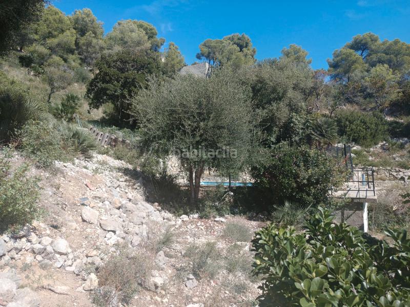 Foto 94fbcf86-6c8c-4040-b3ac-f7ecdf05d55b. Casa amb xemeneia piscina a costa Cunit - els jardins - els rosers Cunit