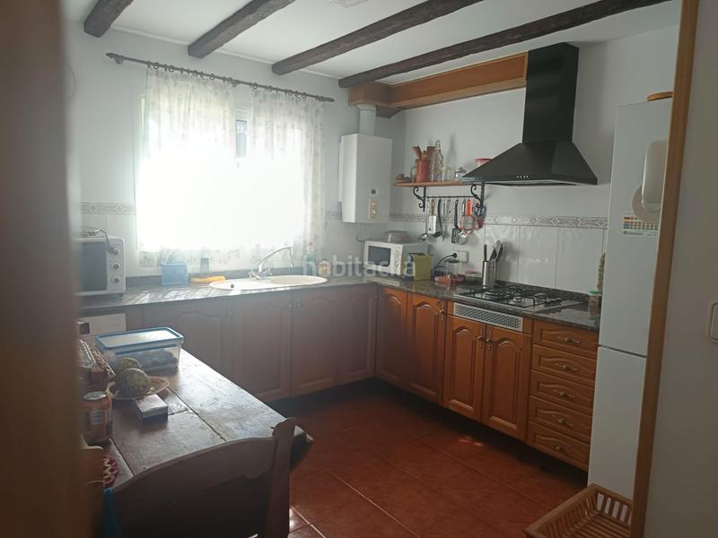 Foto a8402c85-4391-43e4-bead-22613ad6f8e3. Casa amb xemeneia piscina a costa Cunit - els jardins - els rosers Cunit