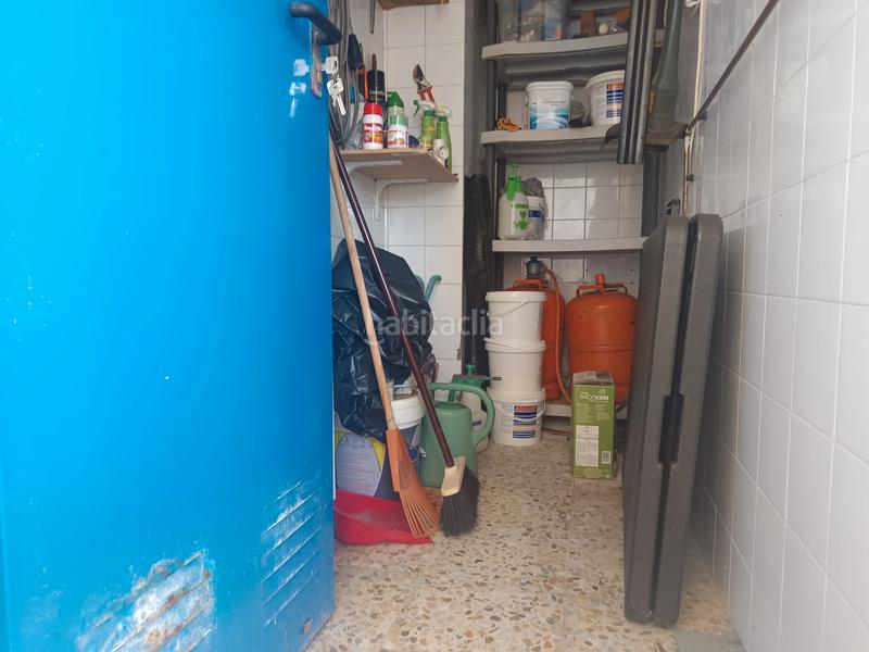 Foto cf348e81-378f-43ab-a165-f89a60b52ee4. Casa amb xemeneia piscina a costa Cunit - els jardins - els rosers Cunit