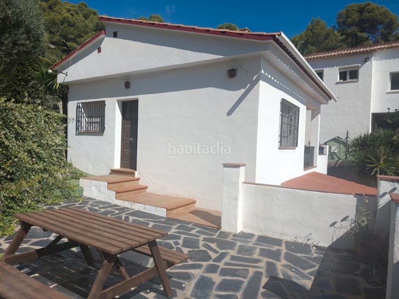 Foto d8606798-b915-42cb-a604-f5a3147912ed. Casa amb xemeneia piscina a costa Cunit - els jardins - els rosers Cunit