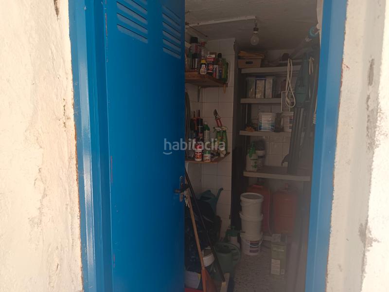 Foto e99879f7-e3c6-4fb7-b318-f6c132854b4d. Casa amb xemeneia piscina a costa Cunit - els jardins - els rosers Cunit