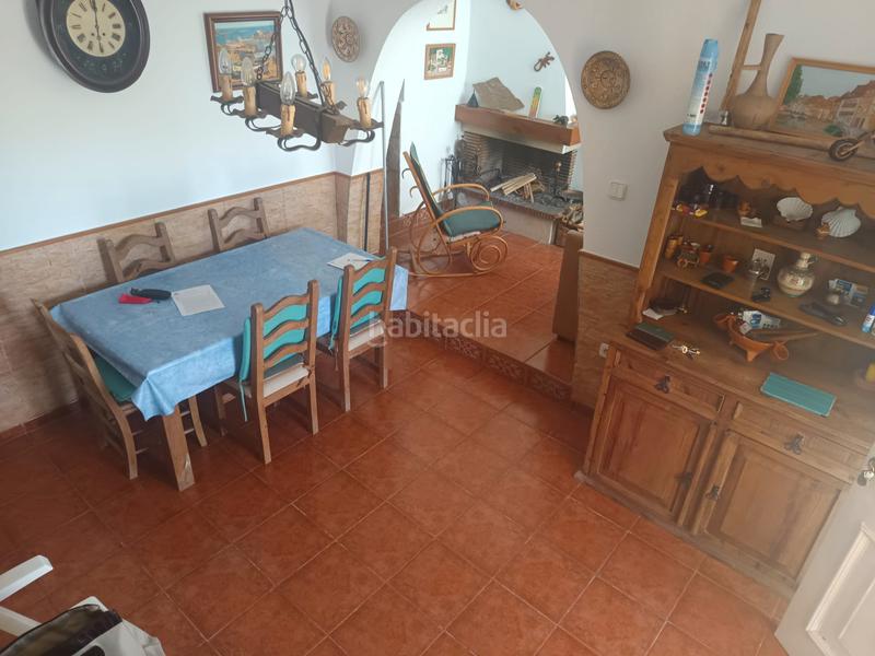 Foto fb432fe1-281c-4f0f-97b8-ea6a1018944a. Casa amb xemeneia piscina a costa Cunit - els jardins - els rosers Cunit