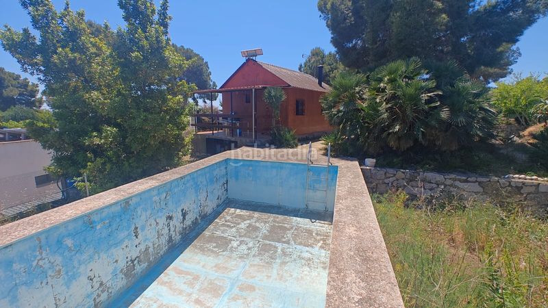 Foto e16c923c-11c1-4ad7-bfd5-9370207f653e. Casa amb aparcament piscina a costa Cunit - els jardins - els rosers Cunit