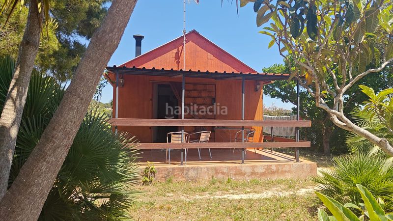 Foto f8a49b12-797e-4909-91a0-285b672f93bb. Casa amb aparcament piscina a costa Cunit - els jardins - els rosers Cunit