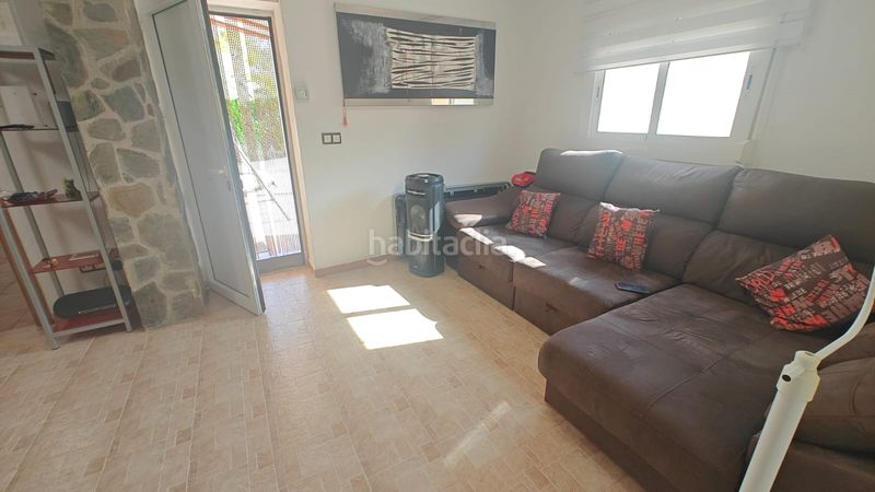 Foto ed3d2cbc-16a7-4066-a149-eee01be6e099. Casa amb aparcament a costa Cunit - els jardins - els rosers Cunit