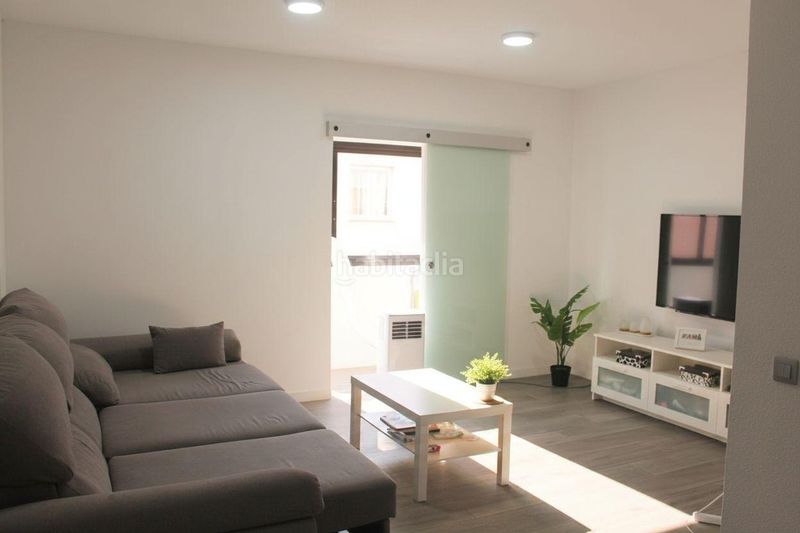 Foto cf6844bc-61f3-41ab-ae69-37fb23fa2ed9. Flat with parking in Callejón del Castillo - El Calero - Las Huesas Telde