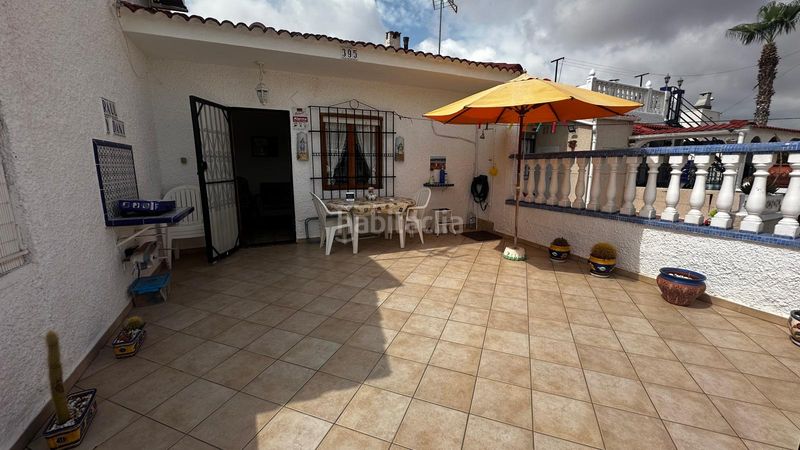 Foto cafd76bb-8ddd-4a6d-8464-aba8fc585fd5. Casa adossada a Zona Carrefour - Urbanizaciones Torrevieja