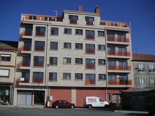 Affitto Posto auto in Rúa martín códax 18. Plaza de garaje en alquiler zona puente del burgo