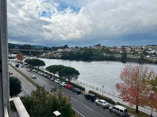 Pis  Avenida das corvaceiras 48. Fantástico piso totalmente reformado con vistas a la ría