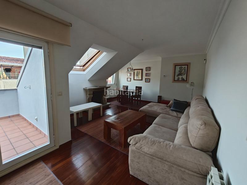 Foto 156b8f27-20e1-4ac0-9654-a2bdbf7f21fa. Alquiler ático en rúa gaiteiro de soutelo 3 alquiler ático con terraza amueblado en Pontevedra