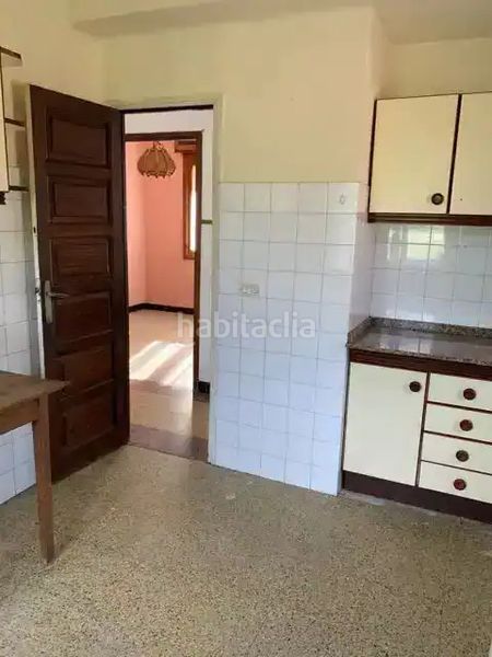Foto 37463744-0659-4ce6-9c89-b2d056768662. Casa amb calefacció aparcament a Zona Fernández Labreda Pontevedra